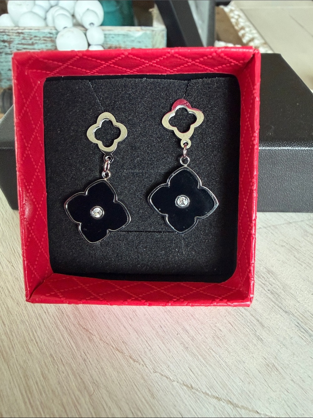 Classic Black Clover Drop Earrings - Women's Jewelry